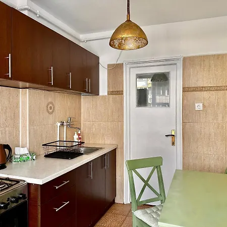 Apartment Lucky Modern Two