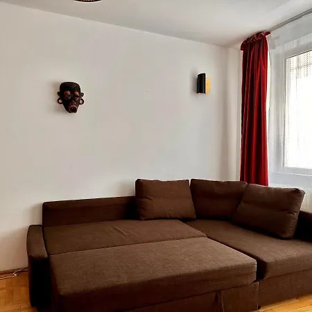 Apartment Lucky Modern Two