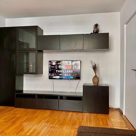 Lucky Modern Two Apartment